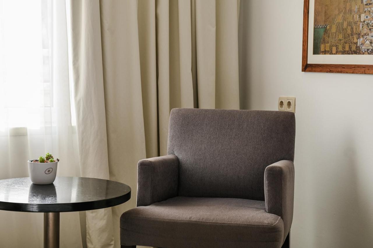 Hotel International Rab Town Dış mekan fotoğraf