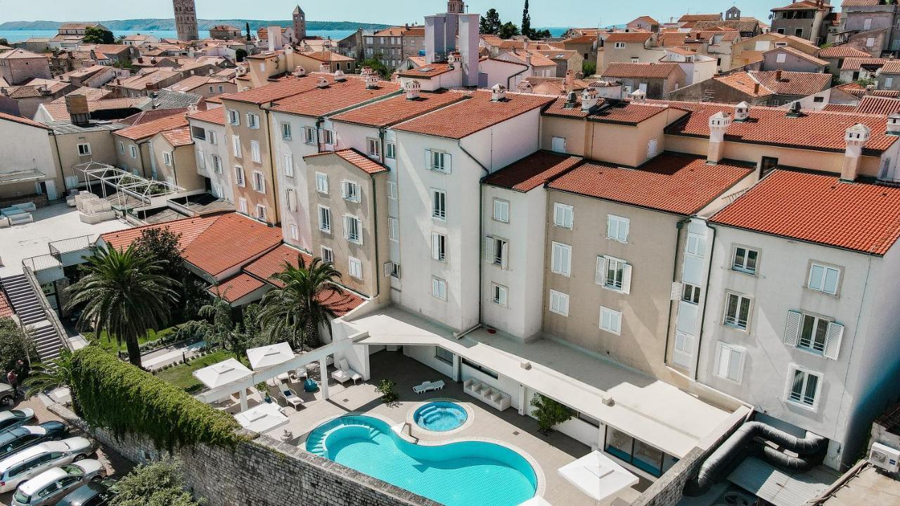 Hotel International Rab Town Dış mekan fotoğraf