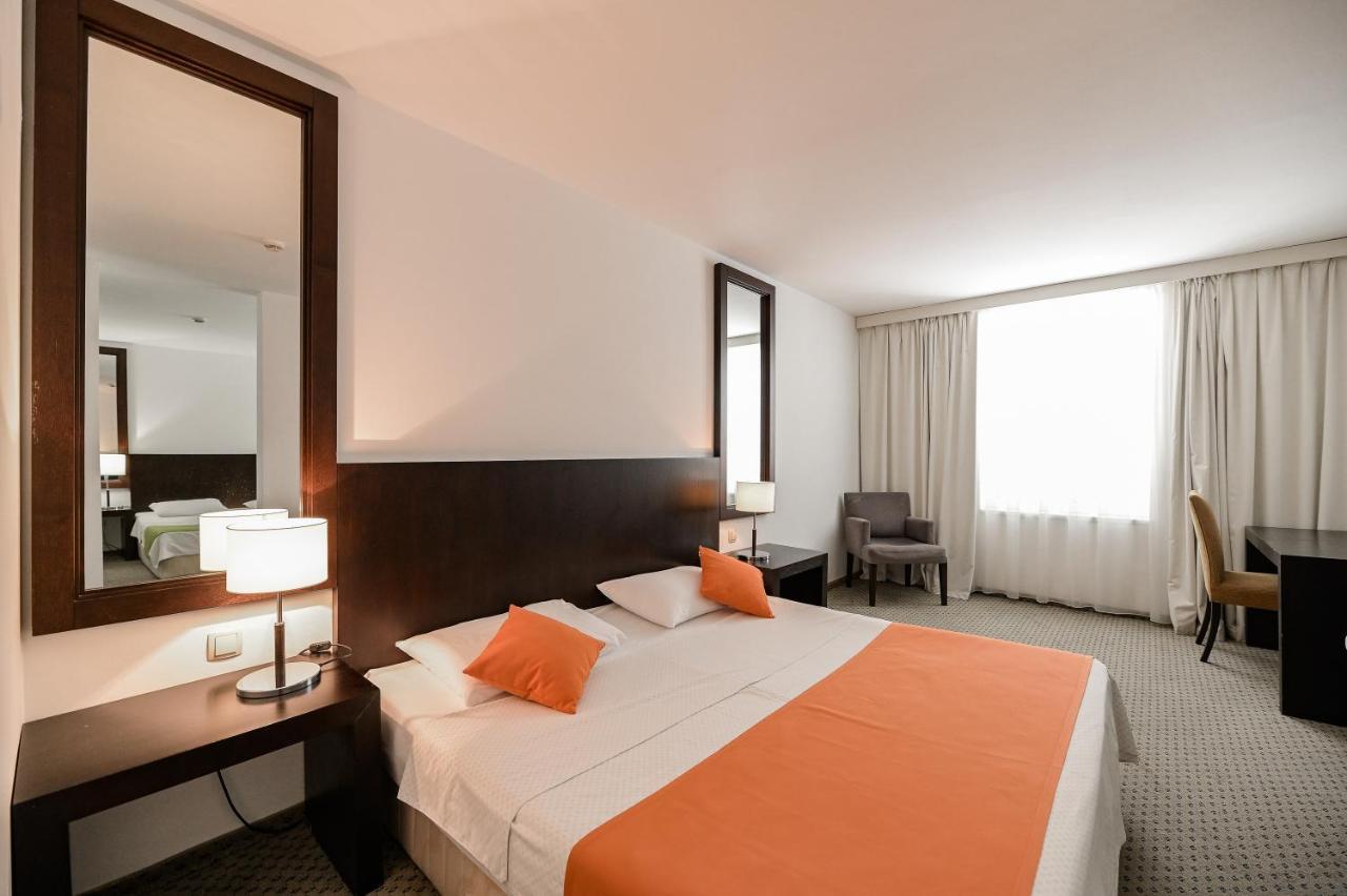 Hotel International Rab Town Dış mekan fotoğraf