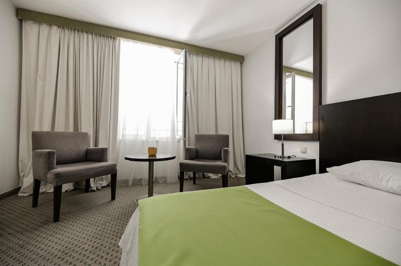 Hotel International Rab Town Dış mekan fotoğraf