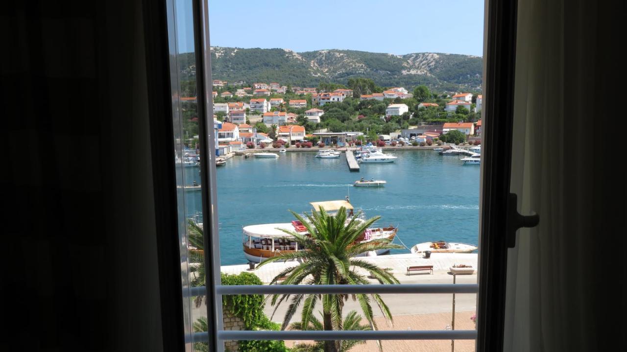Hotel International Rab Town Dış mekan fotoğraf