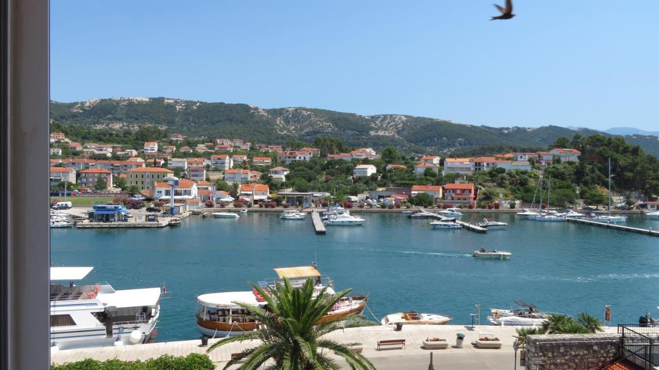 Hotel International Rab Town Dış mekan fotoğraf